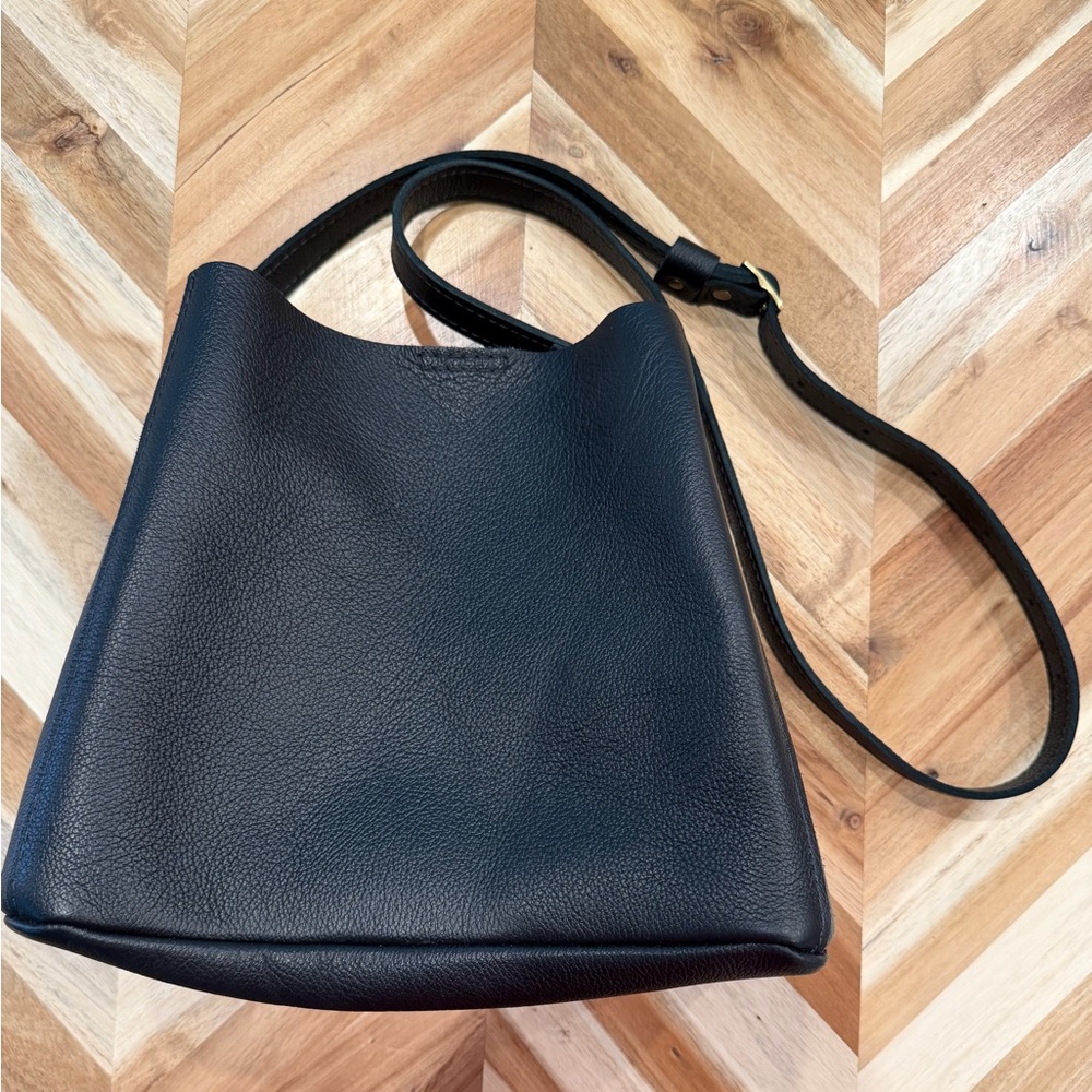 Portland Leather Butterfly Bucket Bag in Pebbled Black NWOT